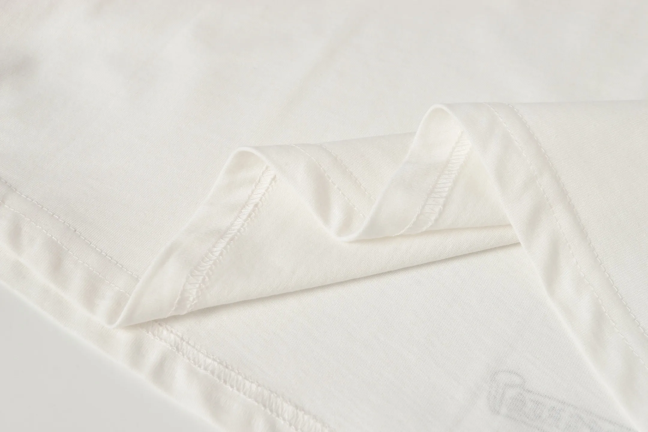 P150 Cross-border quantity model. Those who pursue quality, please do not place an order. -Chrome Hearts/Chrome Hearts 23ss Sanskrit sword🗡️Print popular long-sleeved T-shirt -High weight, high density and high quality. The wool is soft, delicate and skin-friendly. Soft and silky to the touch. Excellent warmth and skin-friendly properties. XL